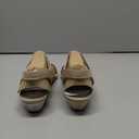 LifeStride Women's, Yolo Sandal (6 Wide, Tender Taupe)