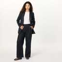 The Drop (Medium, Black Linen)