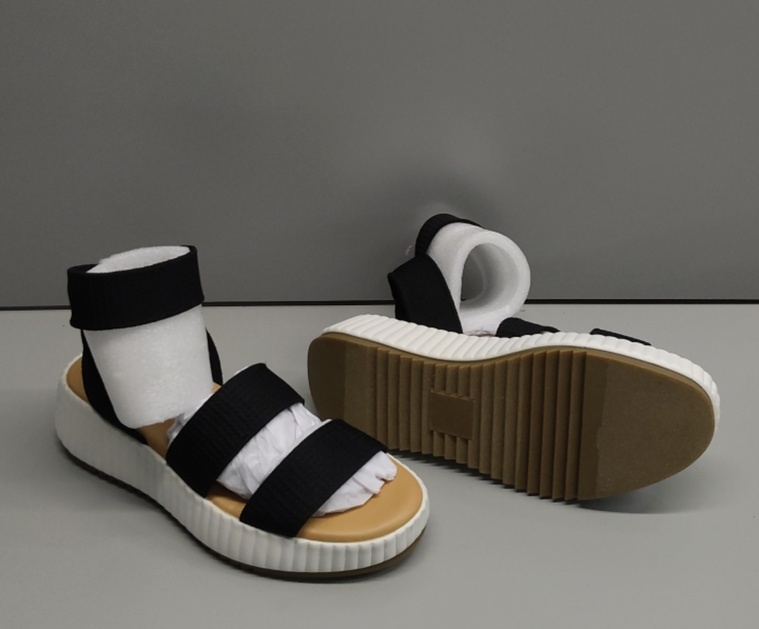 SM New York Sandals  Black Size 10