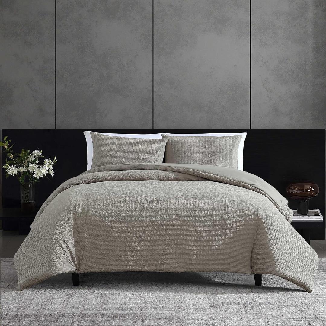 Vera Wang - King Comforter Set, Premium Cotton Bedding Set with Matching Shams, Chic Room Essentials, Oeko-Tex Certified (Puckered Texture Grey, King)