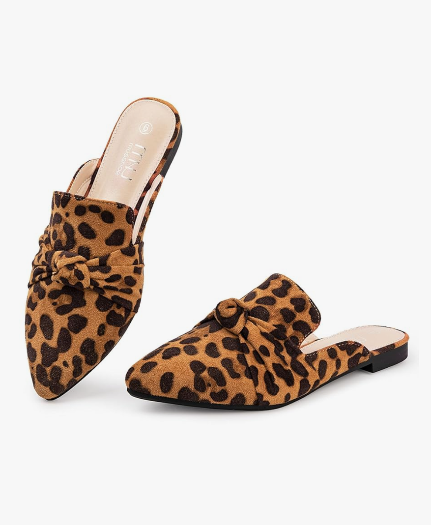 MUSSHOE Mules for Women Flats Comfortable Pointed Toe Slip on Women Mules Flats Leopard Suede Size 8.5