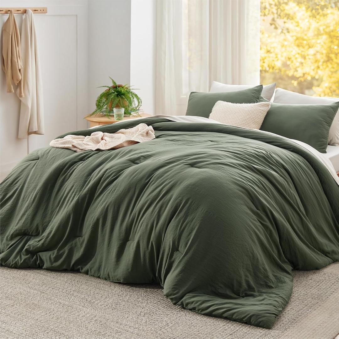 Bedsure Super King Comforter Set, Dark Green Soft Prewashed Bedding for All Seasons, 3 Pieces GentleSoft Bed Set, 1 Lightweight Comforter (120"x120") and 2 Pillowcases (20"x36")