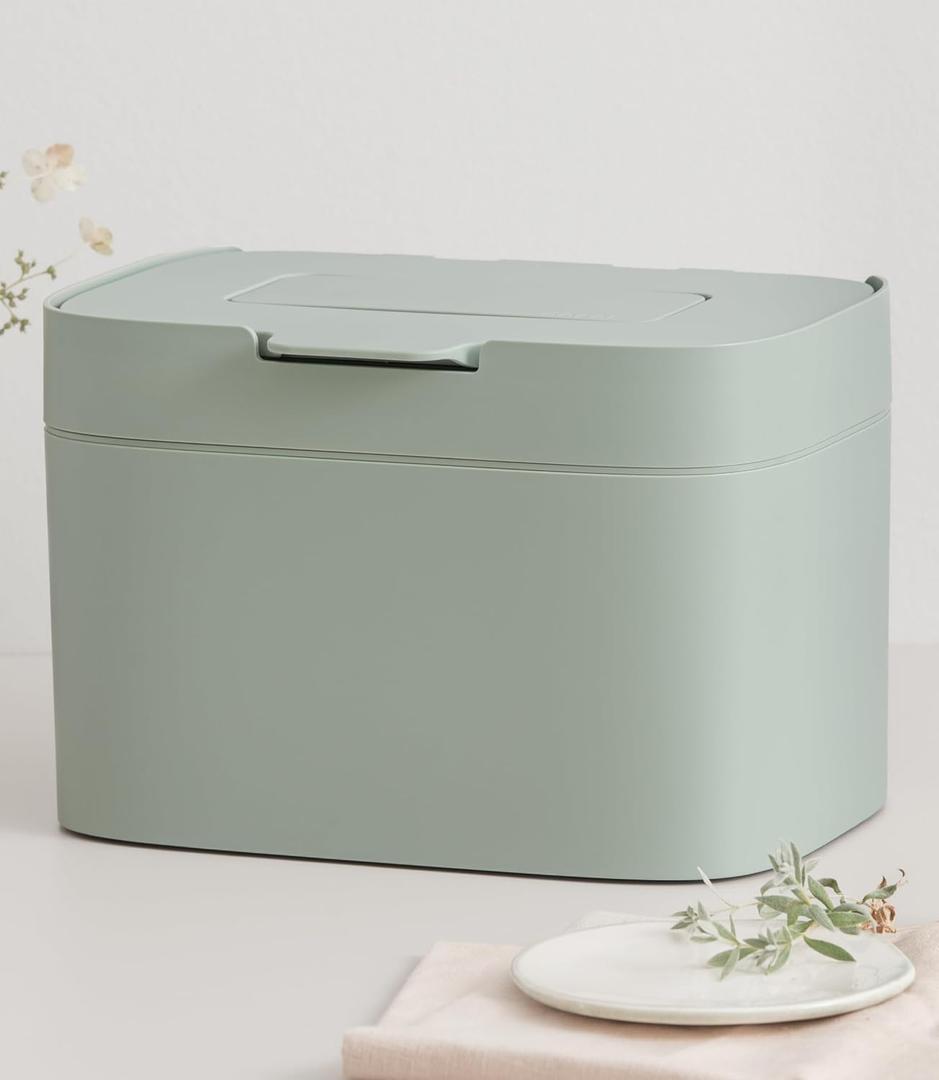 KAZAI. Compost Bin Kitchen 'Elin' | 1.2 GAL / 4.5L Countertop Compost Bin with Lid & Carbon Filter | Odor-Free, Dishwasher Safe, with Inner Bucket | Small Indoor Kitchen Composter | Sage-Green
