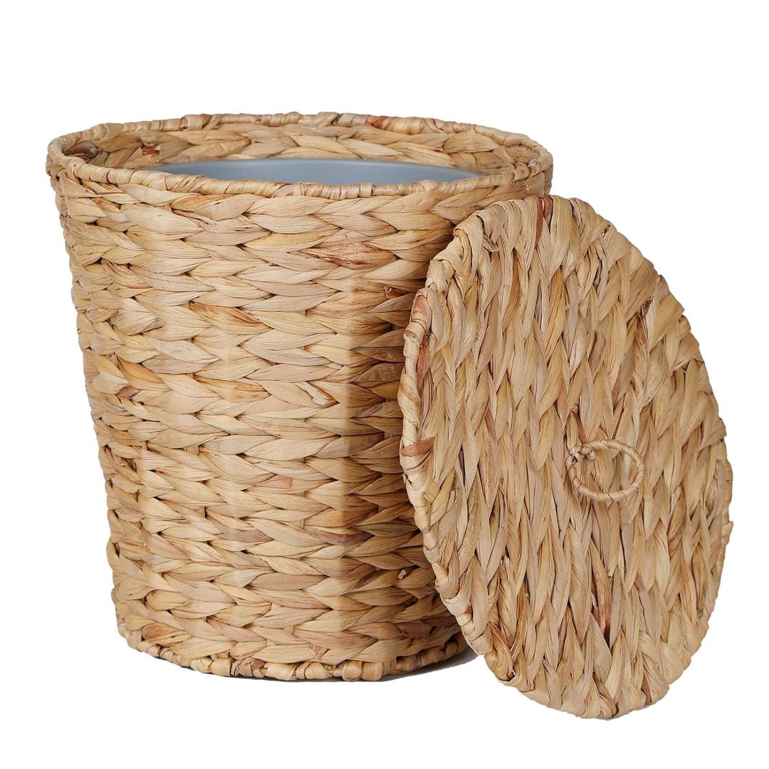YANGQIHOME Wicker Trash Can with Lid, Water Hyacinth Garbage Can, Handwoven Wicker Waste Basket in Bathroom, Bedroom, Office, Living Room, Laundry Room, Blanket Basket 3.8 Gallon, 2 Pack