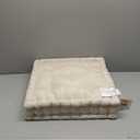 Intelligent Design Azza Floor Pillow Square Pouf Chenille Tufted with Scalloped Edge Design Hypoallergenic Bench/Chair Cushion, 20 x 20 x 5, Ivory