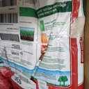 Scotts Turf Builder WinterGuard Fall Lawn Fertilizer for All Grass Types, 12,000 sq. ft., 32.3 lbs. (EXP 03/05/27)