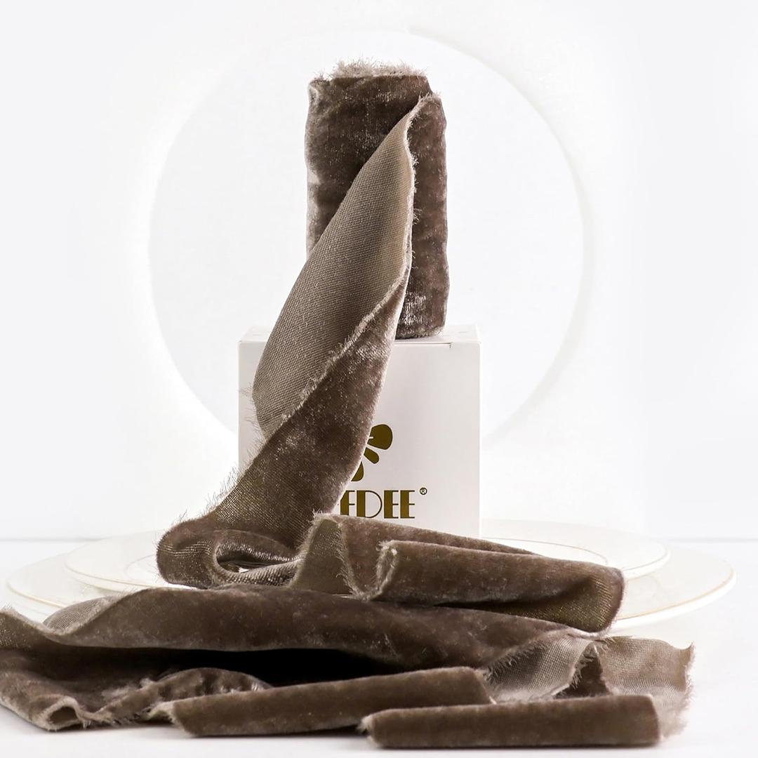MEEDEE Brown Velvet Ribbon 3 Inch Brown Fringe Ribbons Raw Edge Silk Velvet Ribbon for Wreaths, Flower Bouquet, Photography, Dress Sash, Baby Shower, Wedding Decor (3 Yards)