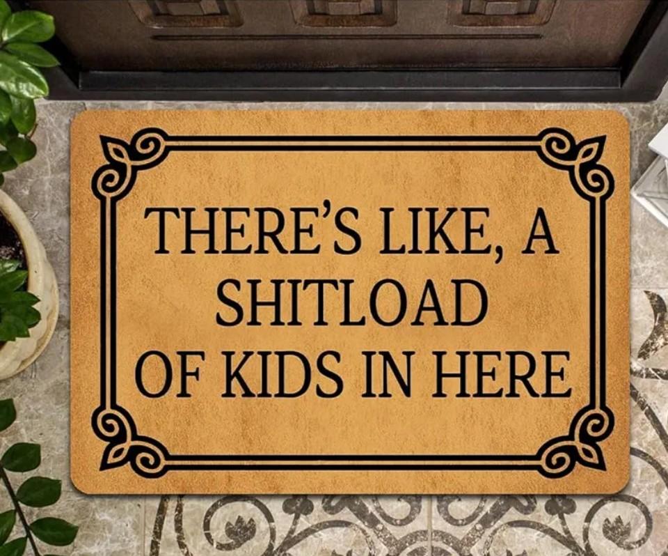 Funny Welcome Doormat Front Door Decpr Mats Indoor Entrance There Is a Shitload Of Kids In Here Personalized Monogram Kitchen Rugs and Mats With Anti-Slip Rubber Back Novelty Gift Mat(23.7 X 15.9 in)
