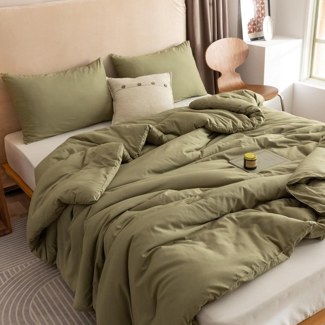 ROSGONIA King Size Comforter Set Olive Green, 3pcs (1 Boho Comforter & 2 Pillowcases), Lightweight Bedding Blanket All Season Bedspreads Quilt (King Comforter 104"x90", Olive Green)