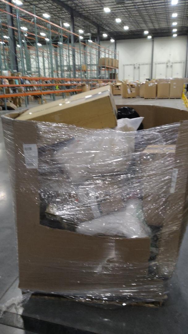 Pallet of Salvage Items