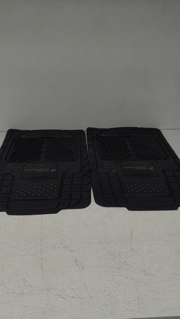 Grupo Vanguardia Car Mats Black Rubber 5 Pack