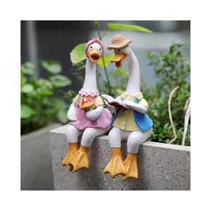 2 Pcs Sitting Couple Duck Garden Statues Outdoor Fence Decor Cute Resin Ducks Figurine Funny Goose Lovers Sculpture for Home Office Patio Lawn Yard Ornaments (11*7*21cm/4.33*2.75*8.66in)