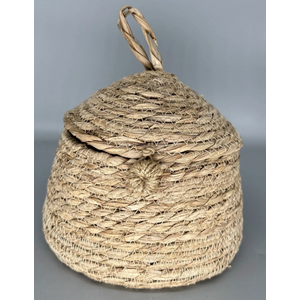 Wicker basket and dried flowers