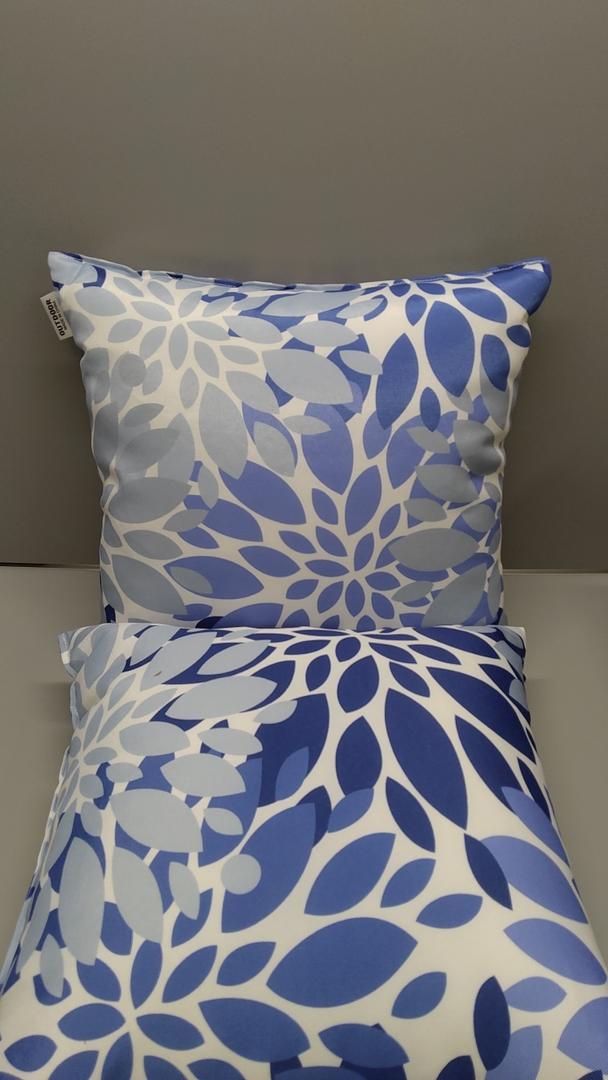 Outdoor Pillows, Pack of 2 Waterproof Decorative Throw Pillows with Inserts, 18x18 Square Pillows for Couch, Sofa and Patio Furniture (Blue-y Flower)