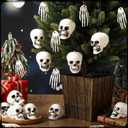 Poen 24 Pcs Mini Horror Christmas Skull Hanging Tree Gothic Ornament Skull Plastic Mini Christmas Small Skeleton Head Decoration Spooky Xmas Hanging Ornament for Xmas Party Supplies