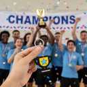 Batiyeer 72 Pack Soccer Keychains Bulk Party Favors Sports Valentines Gifts Ball Key Chains Funny Keyring for Women Men Birthday Supplies