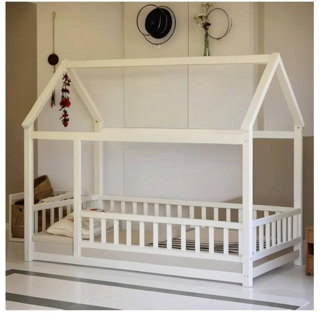 Twin Size Montessori Floor Bed for Kids Girls Boys,Twin Size Floor Bedframe with Guardrails for Rooms of Various Styles,Easy Assembly & No Box Spring Needed, White