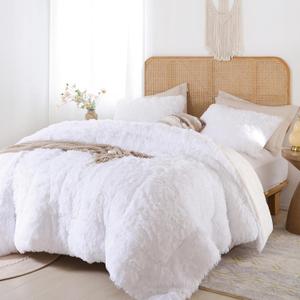 Smoofy Fluffy Queen Size Comforter Set, Faux Fur Comforter Set White, Luxury Fuzzy King Bedding Set, Soft Shaggy Bed Set for All Season, 3 Pieces - 1 Comforter & 2 Pillowcases