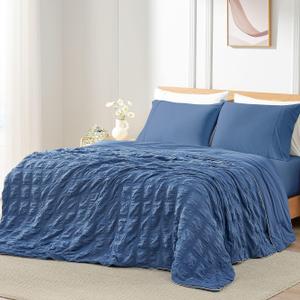 Cozy Bliss Cooling Comforter Seersucker Plaid King, Q-Max 0.4 Reversible Lightweight Cooling Blanket, Breathable Silk Smooth Summer Bedding Quilt for Hot Sleepers Night Sweats, Denim Blue