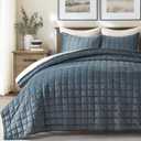 EVERGRACE Pearl Velvet Quilt Set Full Queen Size, Luxurious Soft Velvet Comforter, Lightweight Oversized Bedspread Coverlet, Box Stitch Quilted Bedding Sets for All Season, w/ 2 Shams, Stormy Blue