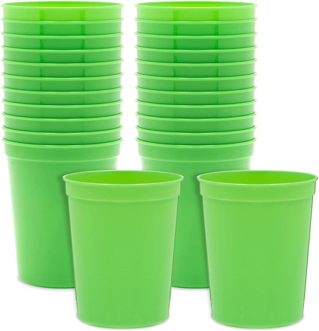 BLUE PANDA 16 Oz Lime Green Stadium Cups - Plastic Cups Reusable & Dishwasher Safe - Party Favor Tumblers & Green Plastic Cup - 24 Count