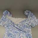 Floerns Women's Floral Short Puff Sleeve T Shirt Wrap Front Ruched Boho Tee Tops (Large, Blue and White)