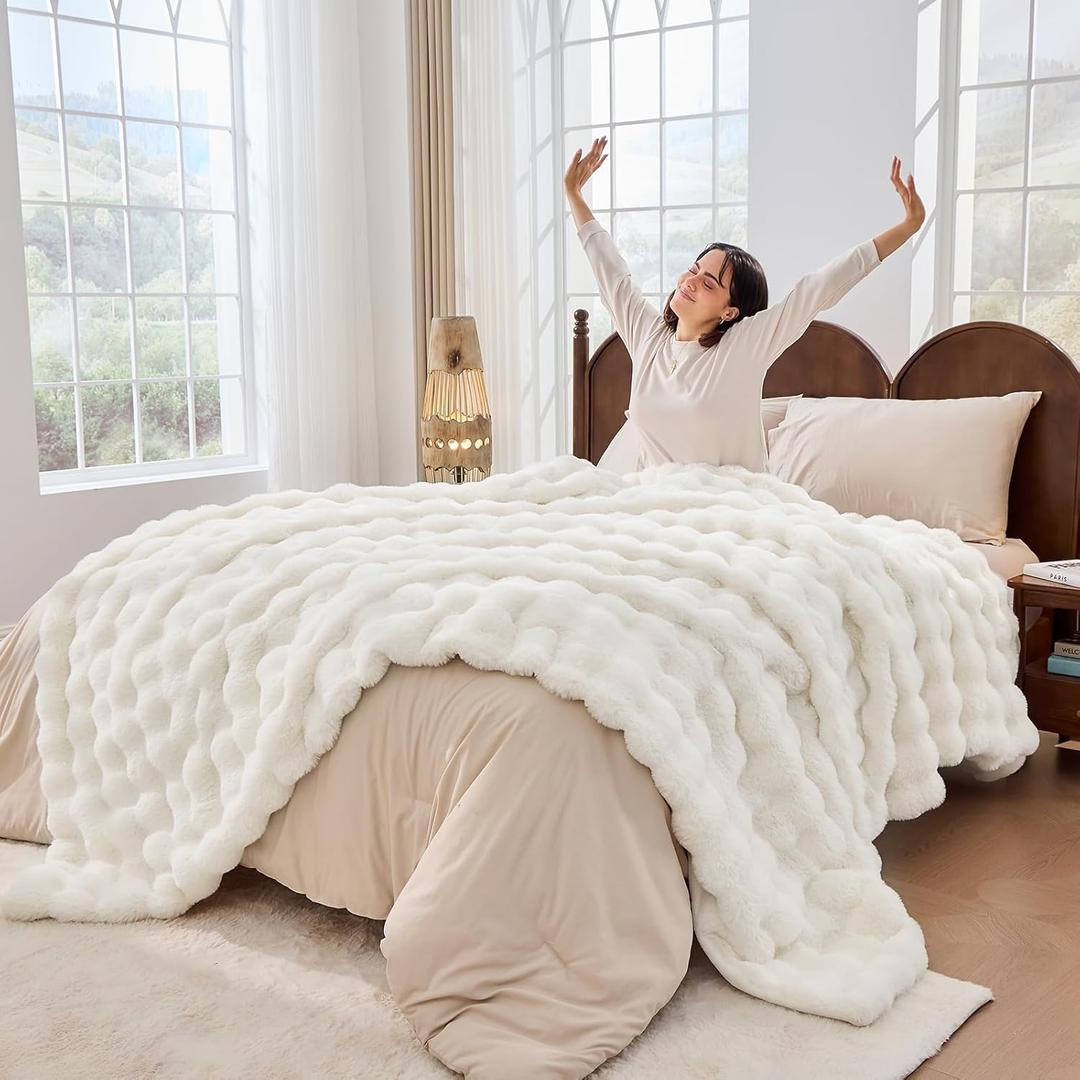 Fluffy Blanket for Couch Soft Luxury Faux Rabbit Fur Throw Cozy Fuzzy Plush Bubble Blanket Thick Warm Decorative Throw for Bed, Sofa (King Size 108''x90'', Cream White)