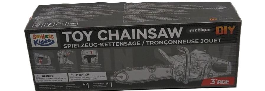 This toy chainsaw from Smilless Kiddo is labeled "protique DIY" (for self-assembly). This toy is intended for children ages 3 and up