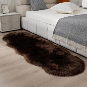 Faux Fur Rug Coffee Sheepskin Rug 2 x 6 ft Running Blanket Washable Fluffy Coarse Wool Carpet, Suitable for Bedroom Floor, Sofa Cushion, Living Room Bedside Carpet