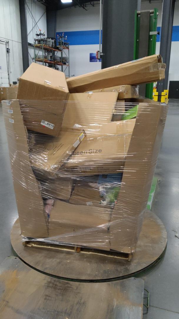 Pallet of Salvage Items