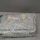 Bible Cover Case for Women, Large Quilted Bible Bag with Bible Study Supplies 5*Sticker & 5*Highlighter & 5*Pen, Stylish Church Bag Journaling Kit, Mothers Day Christian Gifts (Blue Floral)