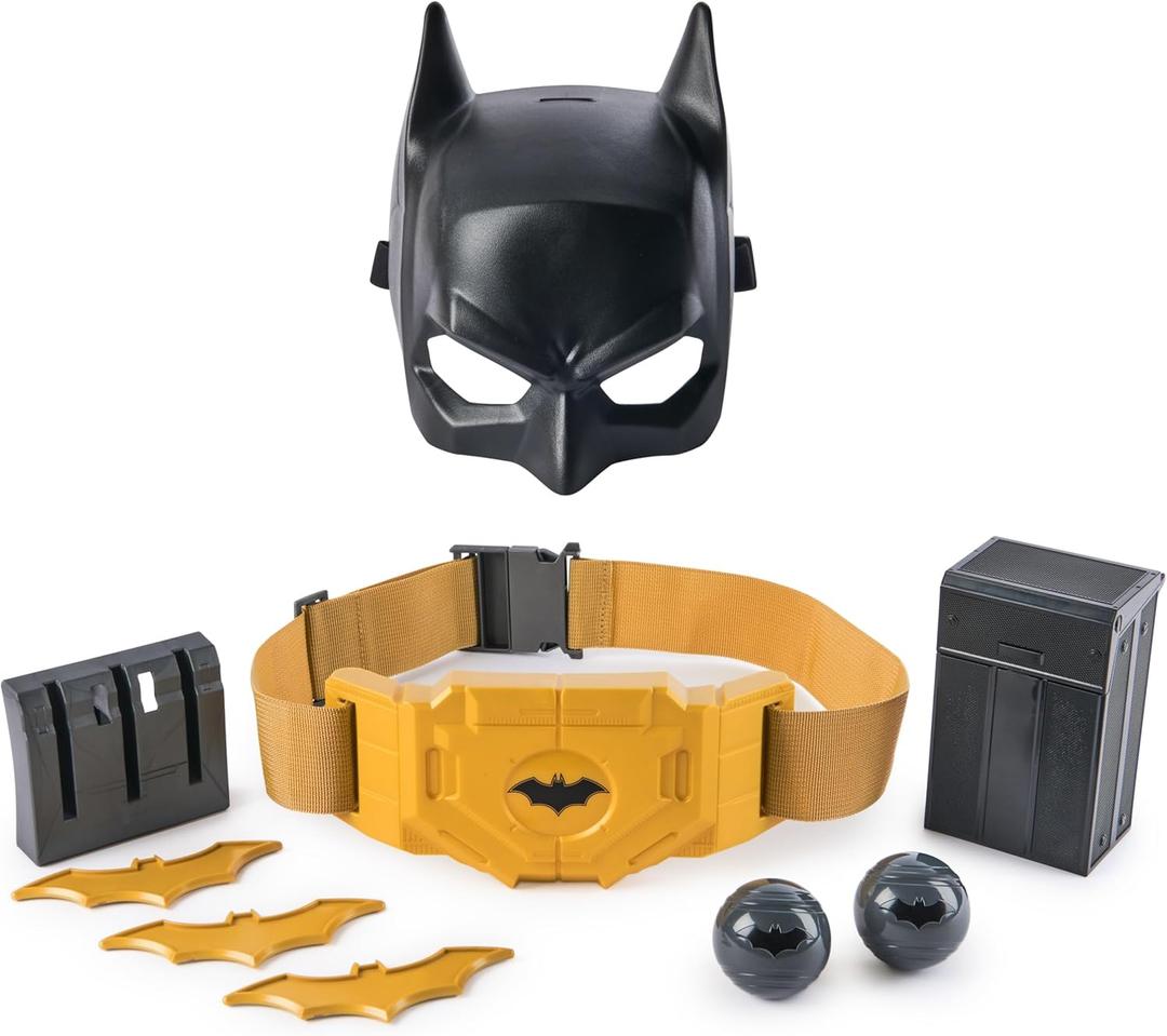 DC Comics Batman, Gear-Up Utility Belt, Batarangs and Smoke Pellets Halloween Costume for Kids Roleplay Toys for Boys and Girls Ages 4 and Up