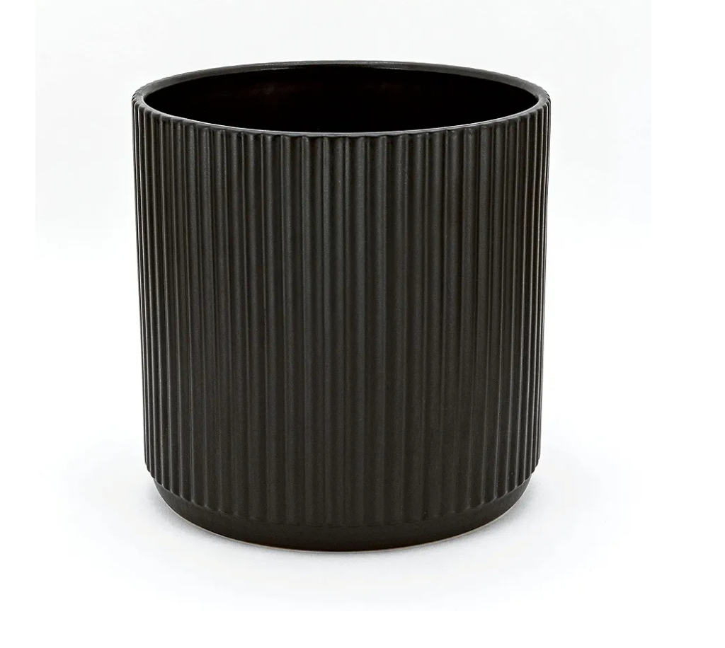 Amazon Basics Fluted Round Ceramic Planter, 8-inch, Black