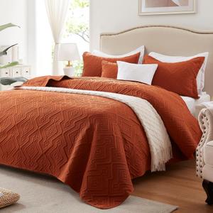 LEAONME Full/Queen Quilt Set 3 Pieces, Lightweight Burnt Orange/Rust Bedspread-90''x98'', Soft Microfiber Summer Quilt, Luxurious Warm Coverlet Set for All Seasons (Includes 1 Quilt, 2 Shams) (Umber-wave)