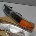 Pair of Turn Signal Light Parking Light Assembly Compatible with Chevy Models - 99-02 Silverado 00-06 Tahoe Suburban