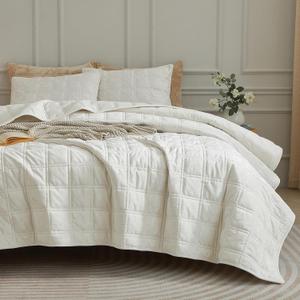 Luxury Soft Velvet Quilt Set Full Queen Size - Lightweight Velvet Bedding Set for All Season, Oversized Bedspread Coverlet Comforter Set with 2 Pillow Shams, Cream White, Checkered