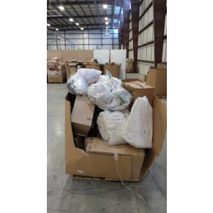 Pallet of salvage items