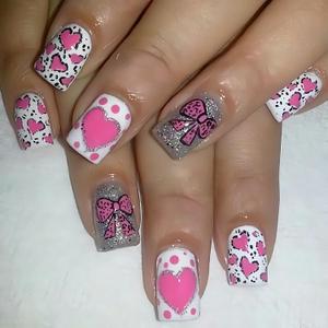 24Pcs Valentines Press on Nails Short Square Fake Nails with Pink Heart and Bow Designs, Glitter Heart Bow False Nails Full Cover Holiday Acrylic on Nails Stick on Nails for Women Party Nails