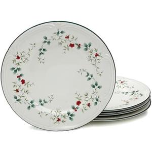 Pfaltzgraff Winterberry 10-1/2-Inch Dinner Plates, Set of 4, White