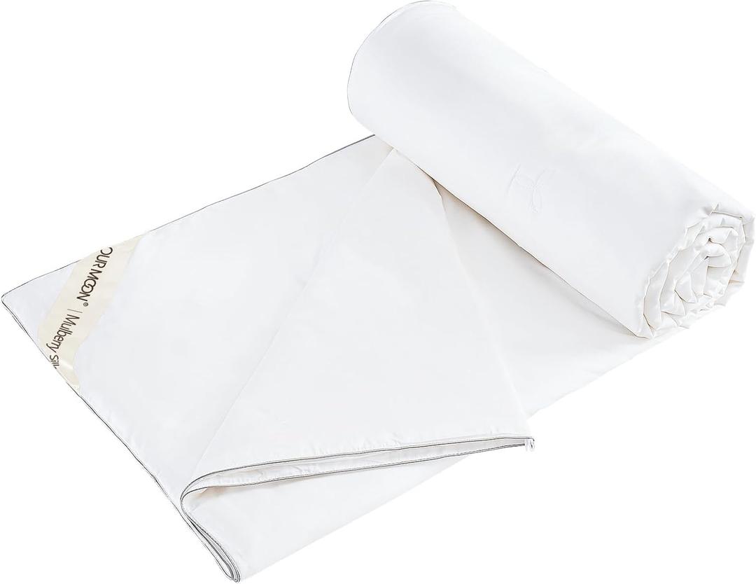 YOUR MOON Luxurious Summer/Spring Lightweight Mulberry Silk Comforter Queen Size,100% Natural Long Strand Silk Fill Duvet Blankets, Luxury Bedding Summer, Noiseless Cotton Shell (White)