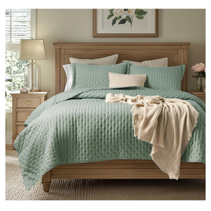 Bedsure King Quilt - Dusty Rose Bedspread King Size & Lightweight Comforter, Country Cottage Coverlet with Clover Pattern, Ultra Soft All-Season Bedding, 106 x 96 Inches | Stitch-Free Quilting, Ultra Soft, Lightweight, Machine Washable, Pet-Friendly