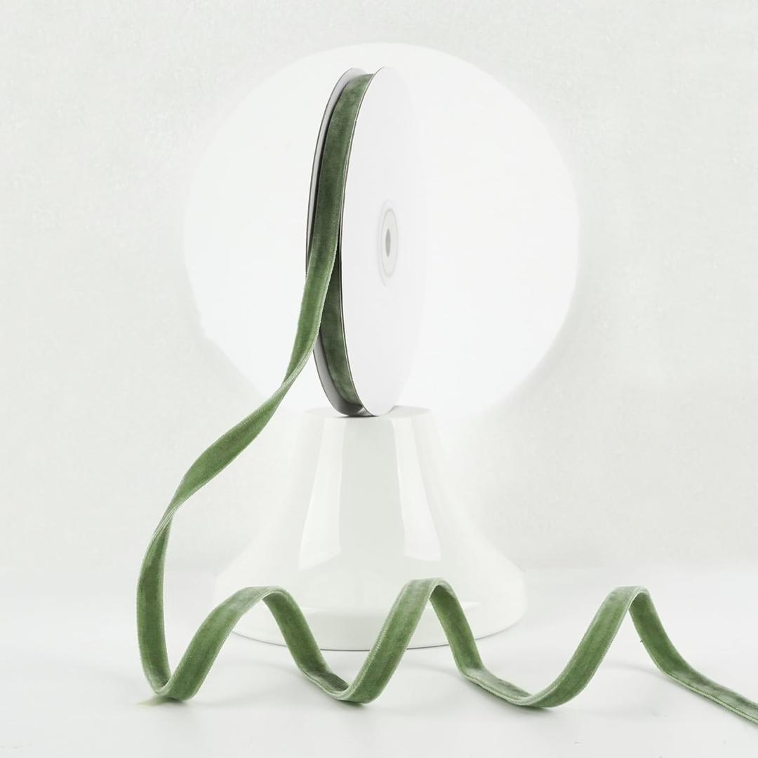 MEEDEE Moss Green Velvet Ribbon 3/8 Inch Double Face Velvet Ribbon 2 Rolls 20 Yards Chartreuse Ribbons for Ornaments, Gift Wrappig, Christmas Tree Decorations, Rustic Wreath, Winter Decor