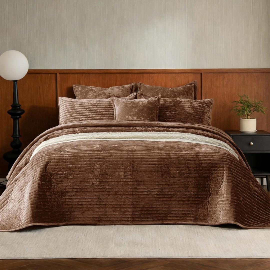 Velvet Quilt Set Oversized King Size 3 Piece Bedding Set 120x128 Bedspread with 2 Pillow Shams Luxurious Soft Striped Quilted Coverlet for All Seasons, Caramel