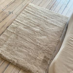 Area Rug,"72x100", Light Brown fur