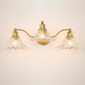 DSMJFU DSMJFU Vintage 3 Light Bathroom Vanity Light with Flower Glass Shade, Brass Gold Bathroom Light Fixtures Over Mirror, Antique Gold Wall Sconce Lighting for Bedroom Hallway