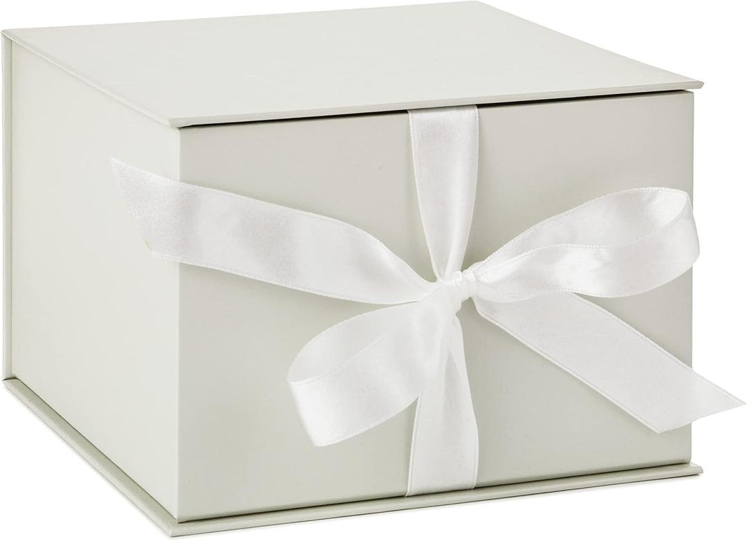Hallmark Medium Gift Box with Lid and Shredded Paper Fill (Grey White 7 inch Box) for Weddings, Bridal Showers, Graduations, Birthdays, Bridesmaids Gifts, All Occasion (1 Count (Pack of 1))