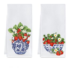Chinoiserie Strawberry Kitchen Towels, Blue and White Porcelain Strawberry Dish Tea Towels, Grandmillennial Strawberries Fruit Hand Towel for Bathroom Kitchen, 16x24 Inch Set of 2