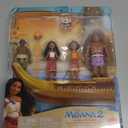 Mattel Disney Moana 2 Toys, Moanas Canoe Crew Playset with 5 Small Dolls in Signature Outfits & 3 Accessories, Inspired by The Movie