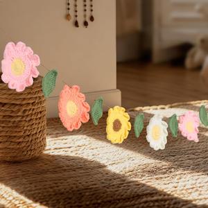 OBBOLO Handmade Crochet Flower Garland, Felt Flower Garland for Girl Nursery Decor, Daisy Garland for Birthday Party, Boho Room Wall Hanging Decoration, Girl 1st Birthday Decor
