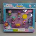 Gabbys Dollhouse, Celebration Themed Figures with Gabby Girl, 5 Cat Toy Figures, Surprise Toys & Dollhouse Accessories, Kids Toys for Girls & Boys 3+